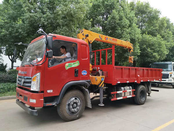 東風特商程力5噸隨車吊