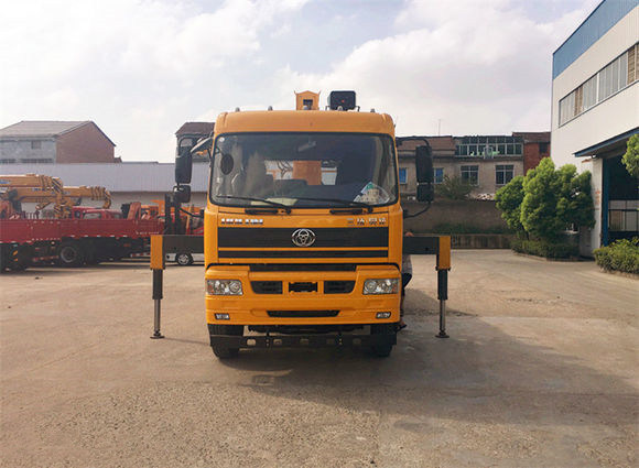 三環昊龍提升橋徐工8噸隨車吊