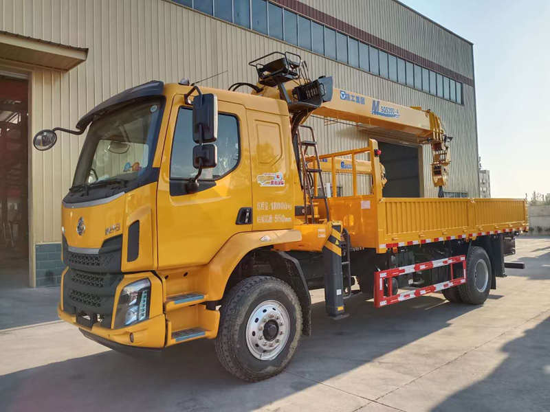 柳汽隨車吊（國(guó)六）